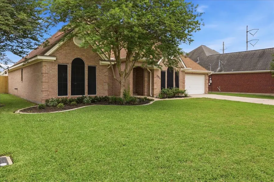 1311 S 17th Street, Nederland, TX 77627 - #2