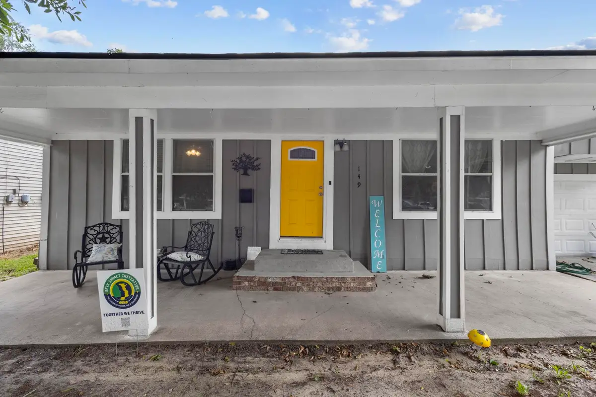 149 Hilldale Dr., Nederland, TX 77627 - #1