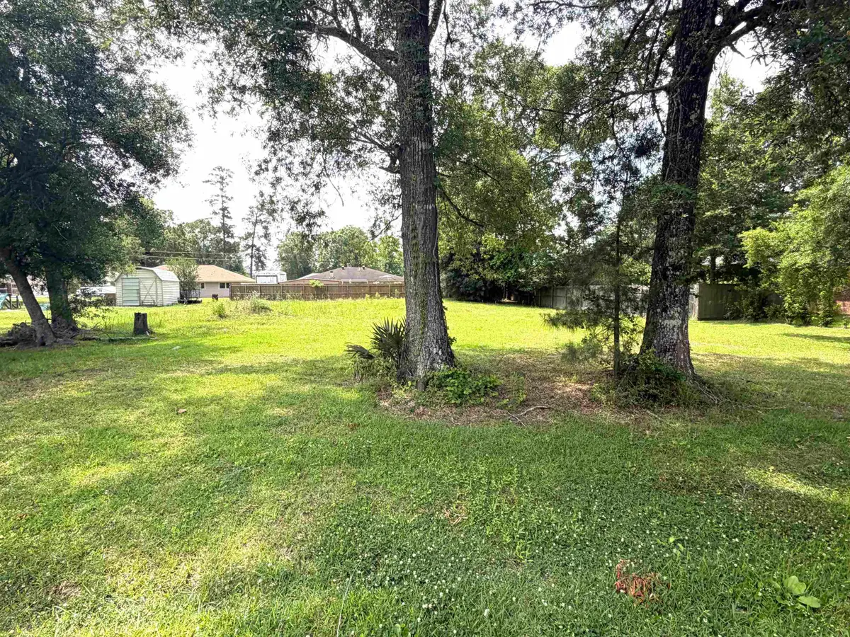 1405 BUCKINGHAM DR, Orange, TX 77632 - #1