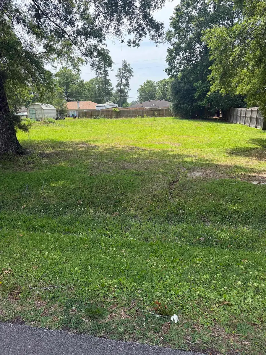 1405 BUCKINGHAM DR, Orange, TX 77632 - #3