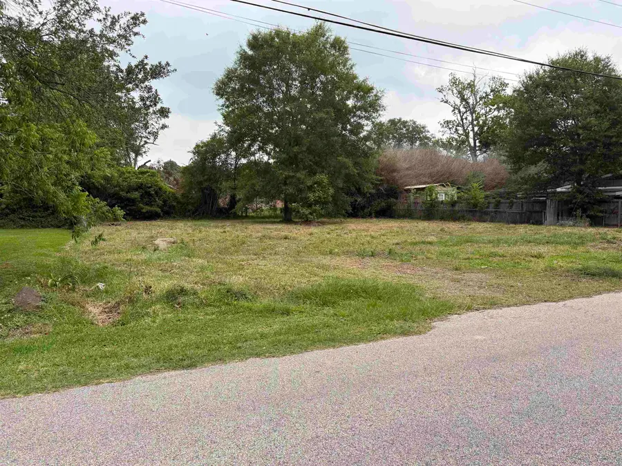 3486 Pheasant Street, Orange, TX 77630 - #2