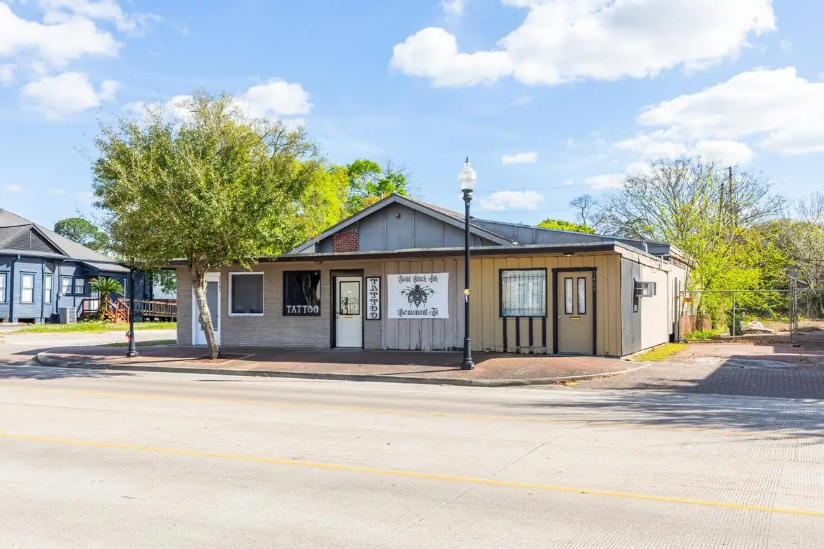 2485 Calder St, Beaumont, TX 77702 - #1