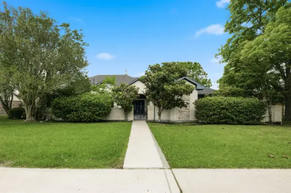 742 Texas Avenue, Port Neches, TX 77651