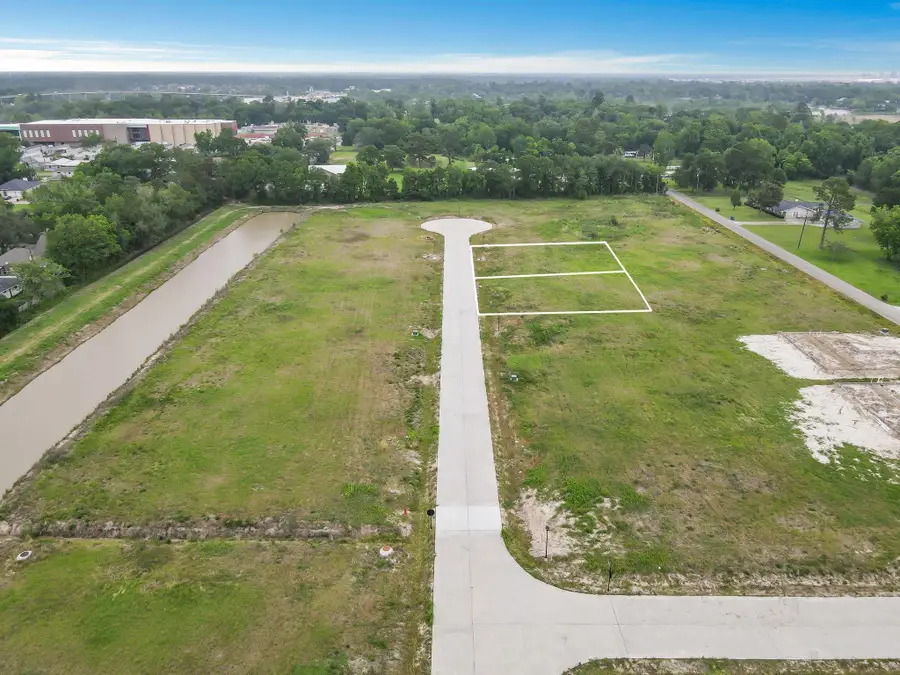 935 Harbor Way, Bridge City, TX 77611 - #2