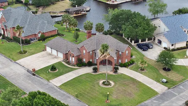 155 Greenhead Pt., Orange, TX 77630-6889