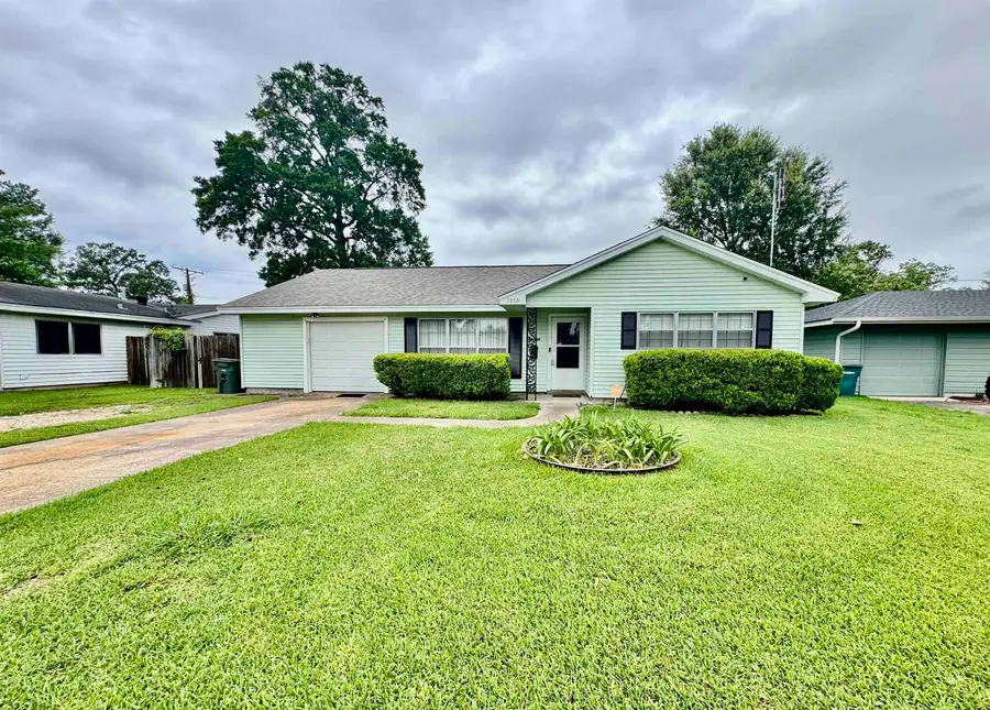 5050 Swallow Dr., Beaumont, TX 77707 - #2