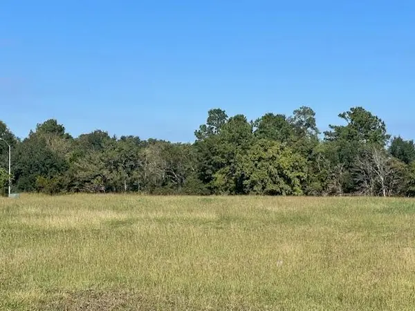 6075 Omar Street, Beaumont, TX 77707