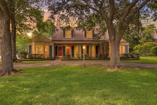 120 N Caldwood, Beaumont, TX 77707