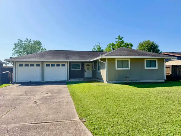 3407 Avenue N, Nederland, TX 77627