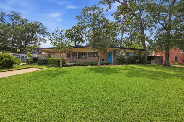 1925 DRISKILL ST, Beaumont, TX 77706