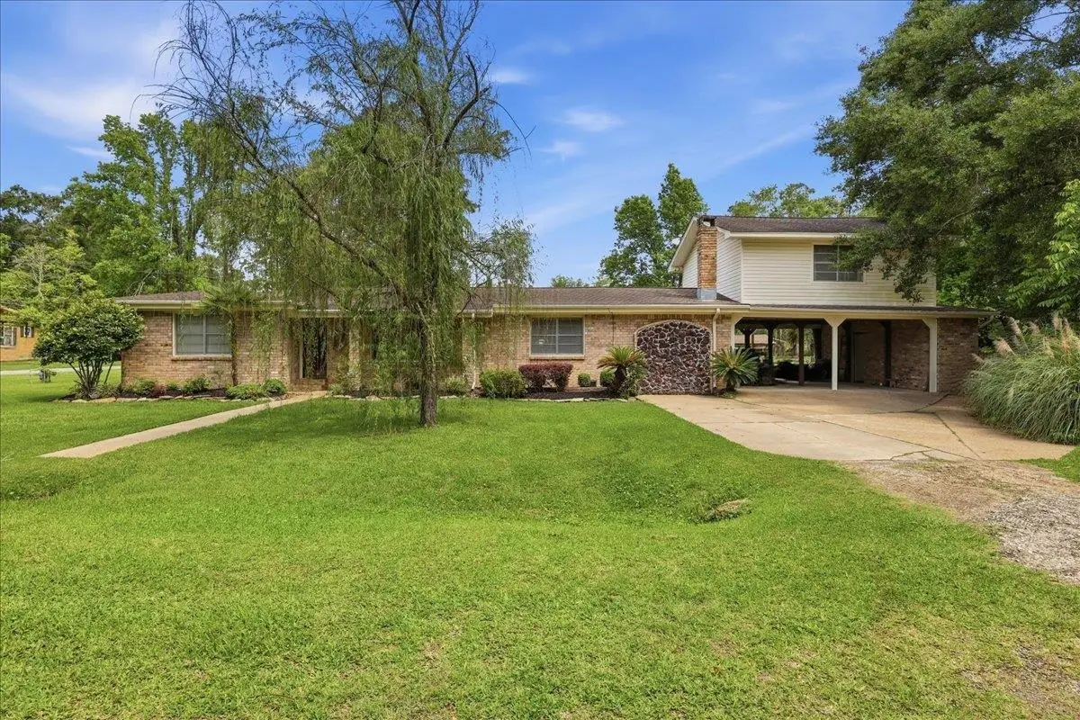 805 Bear St, Kountze, TX 77625 - #1