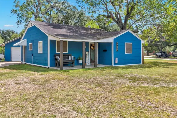 1806 Avenue D, Port Neches, TX 77651