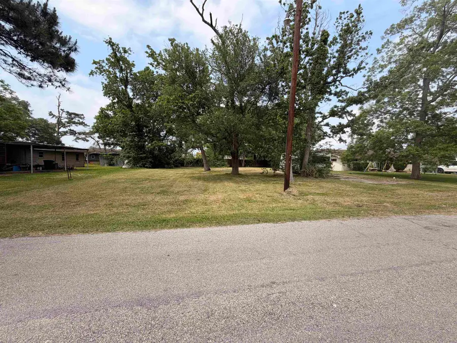 5029 Shelley Dr, Beaumont, TX 77705 - #2