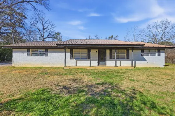 165 Loving Dr, Vidor, TX 77662