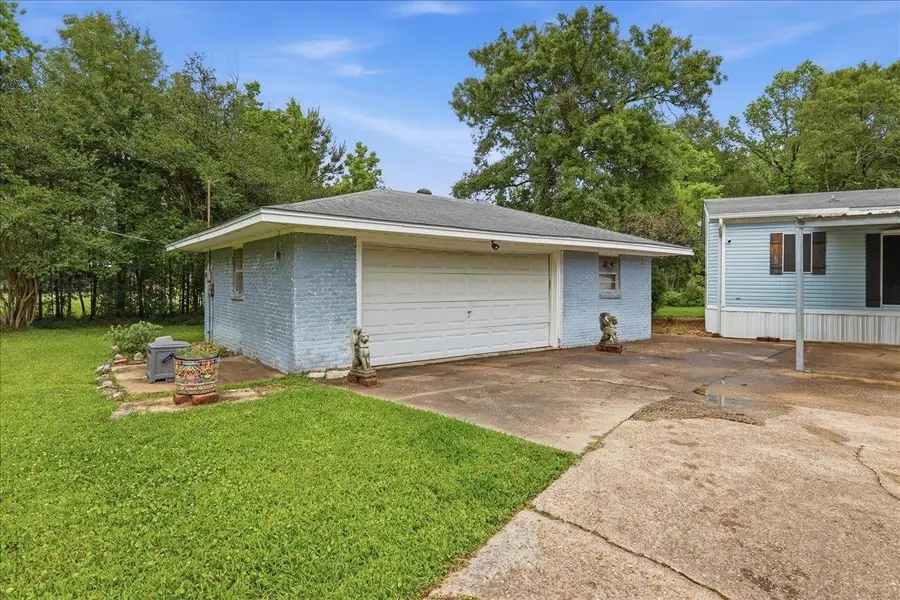 365 Connell Rd, Vidor, TX 77662 - #2
