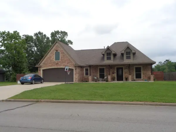 3120 Minglewood Dr, Beaumont, TX 77703