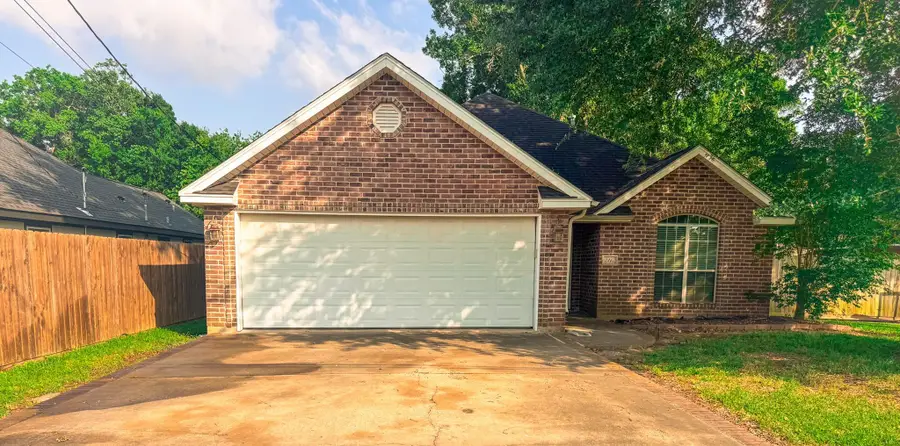 2215 Avenue C, Nederland, TX 77627 - #2
