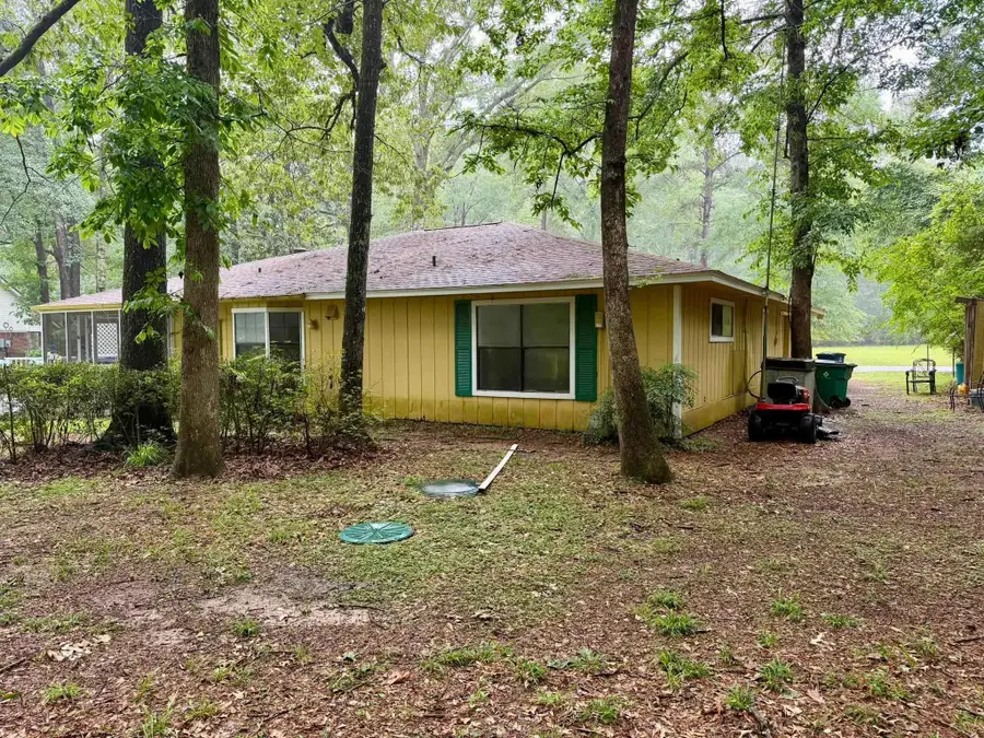 1014 Wildwood Dr, Village Mills, TX 77663-9999 - #3