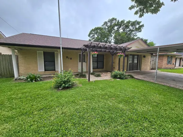 315 34th, Nederland, TX 77657