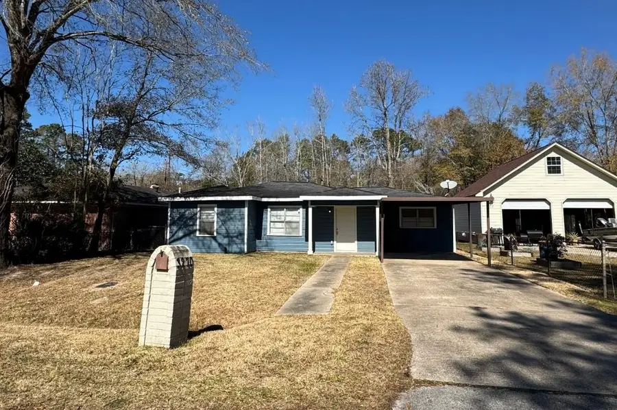 3270 Christopher St, Beaumont, TX 77708 - #3