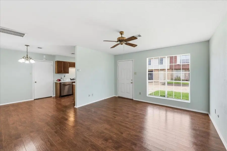 989 Park Meadow Dr., Beaumont, TX 77706 - #3