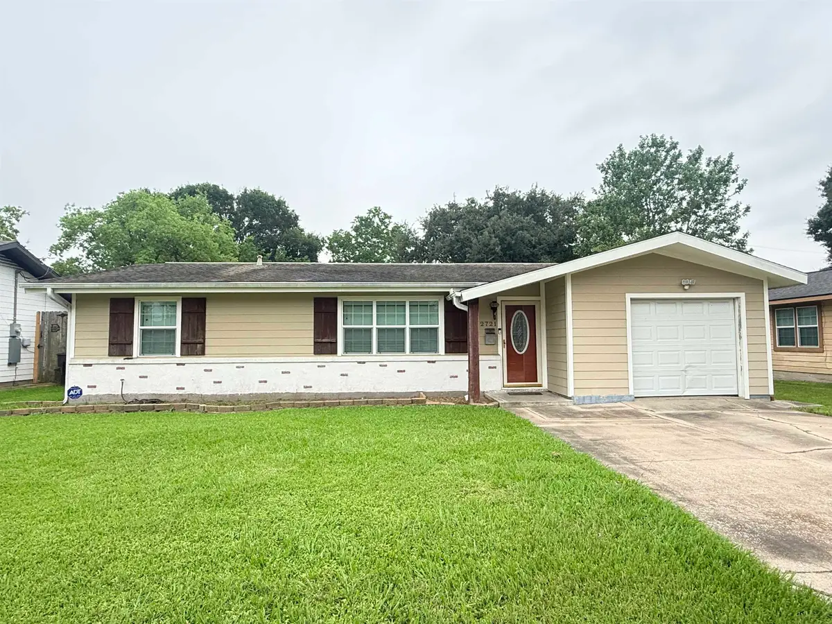 2721 Oleander, Groves, TX 77619 - #1