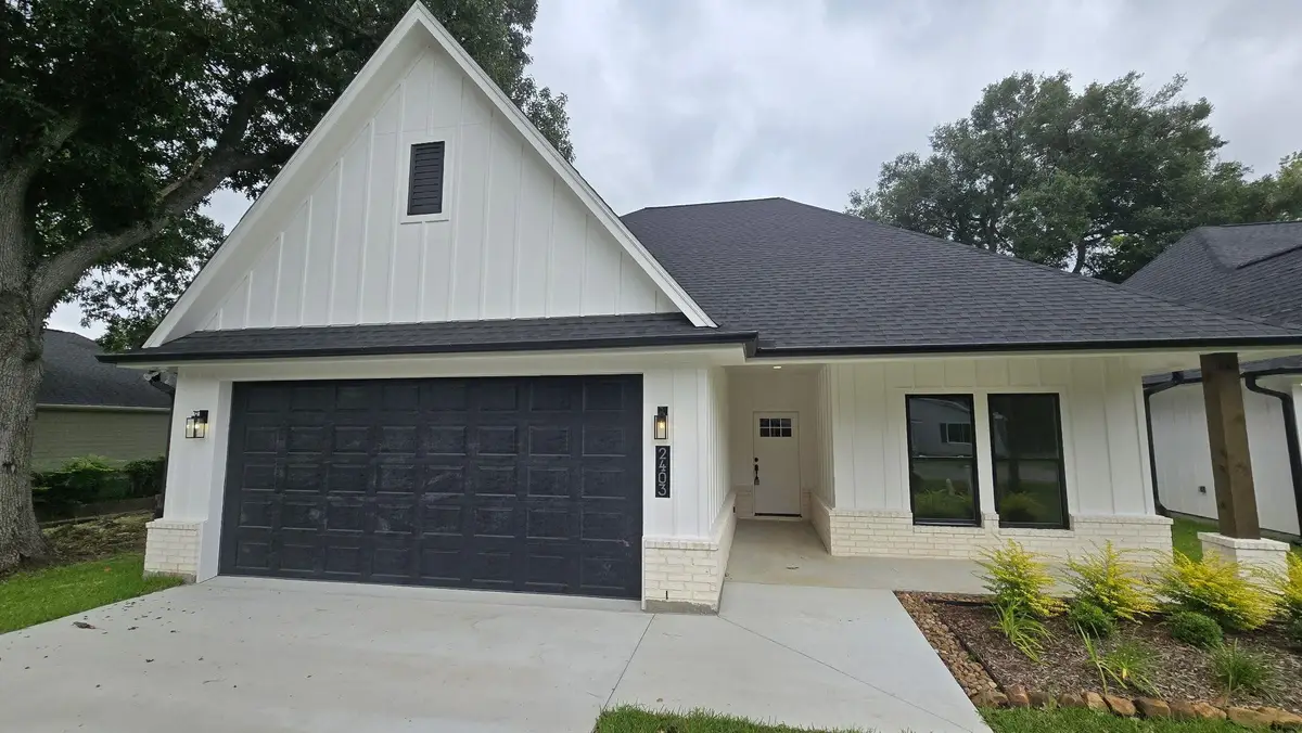 2403 Ave G, Nederland, TX 77627 - #1