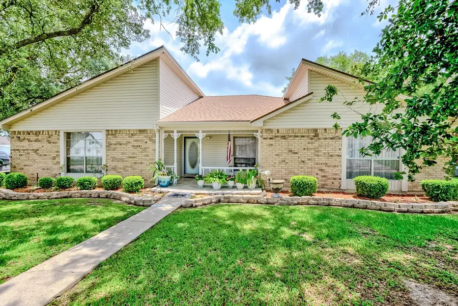 2103 Avenue N, Nederland, TX 77627 - #2