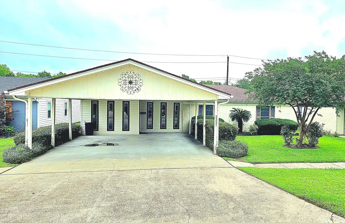 2337 Earle St, Port Neches, TX 77651 - #1