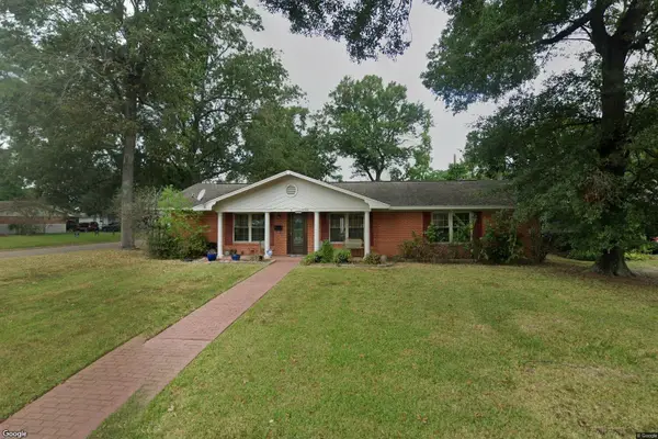 5390 Laurel St, Beaumont, TX 77707