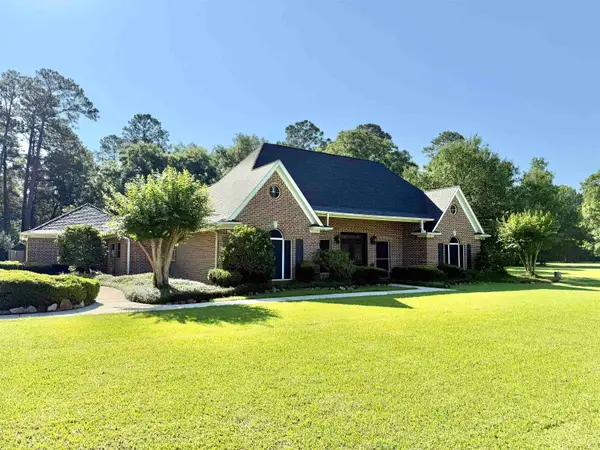 945 S Main St, Vidor, TX 77662