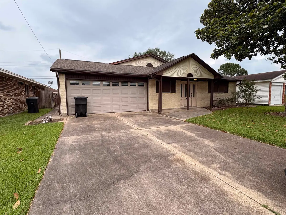 604 N 36th Street, Nederland, TX 77627 - #1