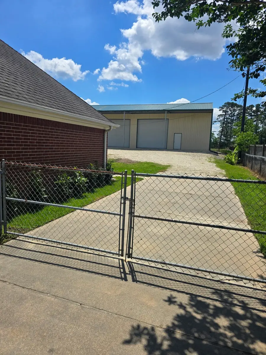 892 Suncrest Dr., Orange, TX 77630 - #2
