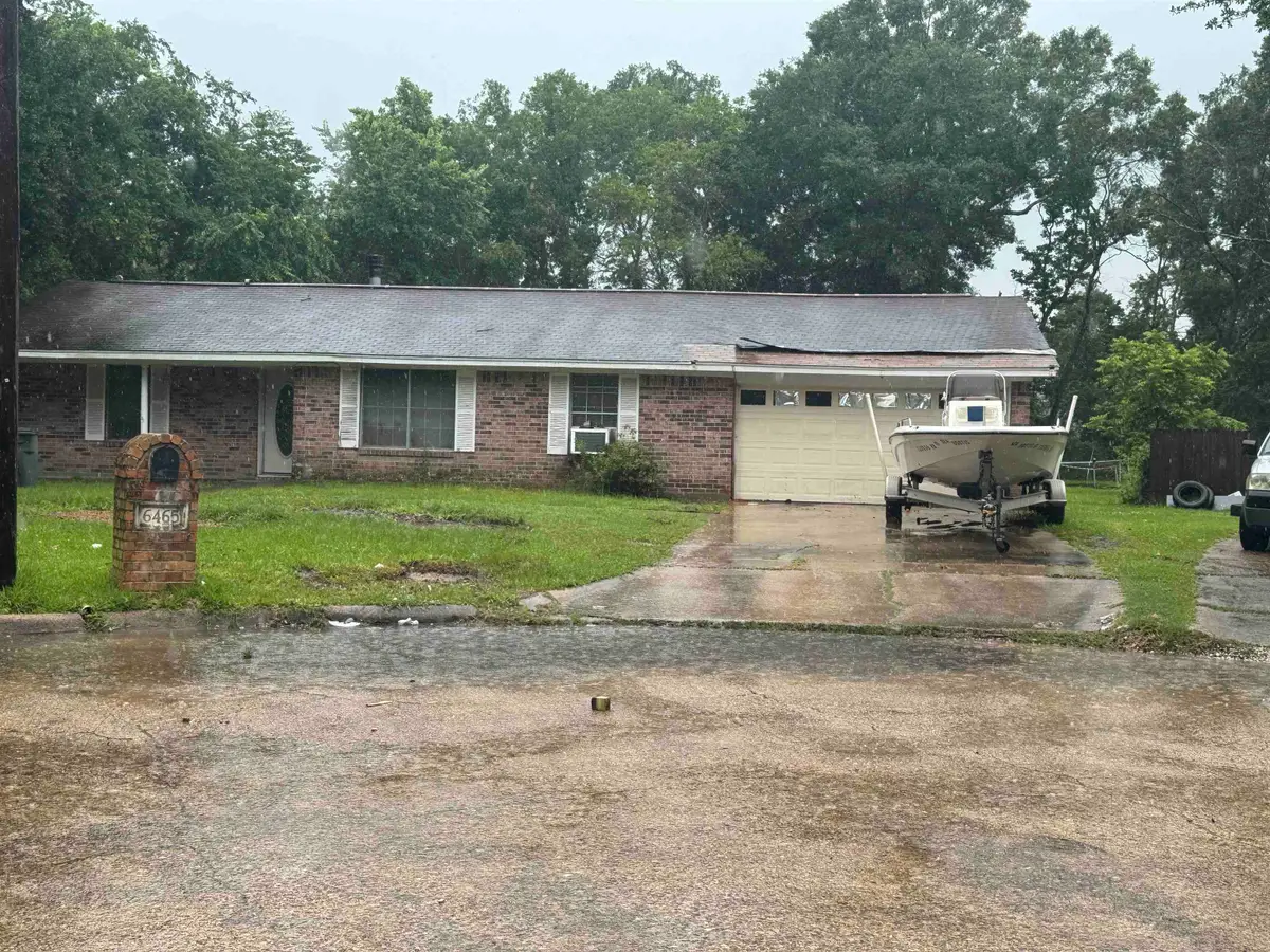 6465 Friar Tuck Ln, Beaumont, TX 77707 - #1