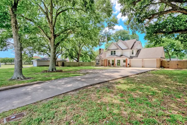 1850 Nall St., Port Neches, TX 77651