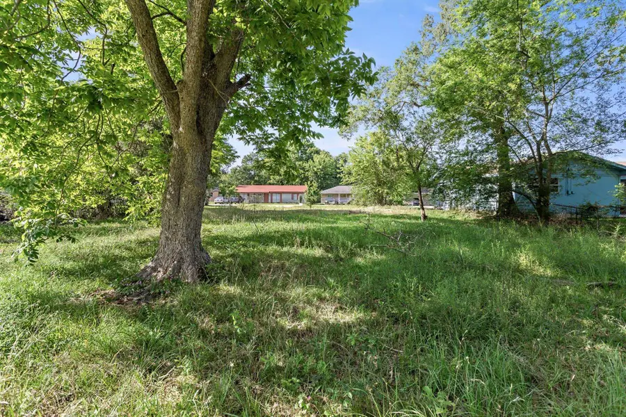9195 McLean St, Beaumont, TX 77707 - #2
