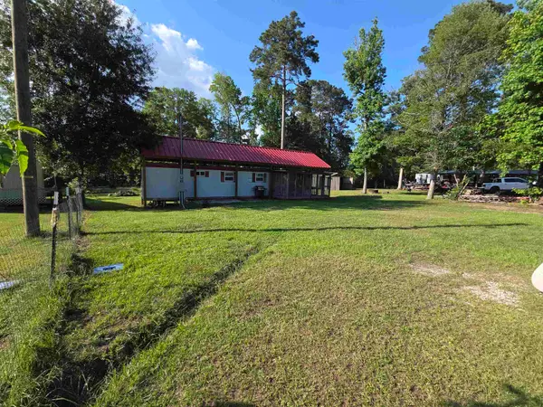 200 W Ridgecrest Dr, Hemphill, TX 75948
