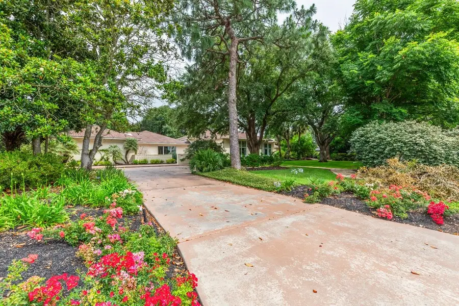 2801 Merriman St., Port Neches, TX 77651 - #2