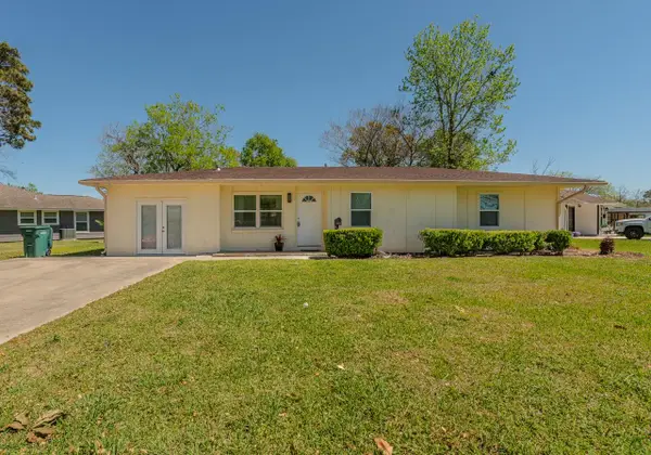 3890 Bryan, Beaumont, TX 77707