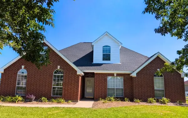 8389 Anastasia Ave, Fannett, TX 77705