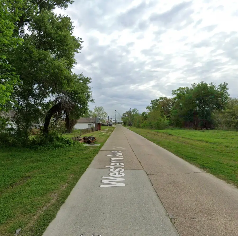 930 Western Ave., West Orange, TX 77630 - #3