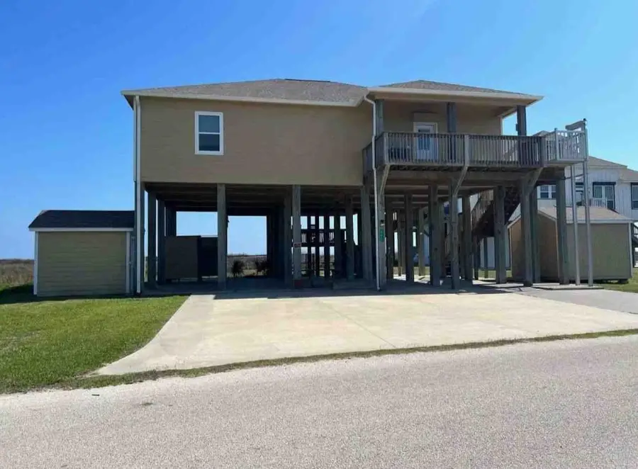 702 Salt Cedar Ln, Port Bolivar, TX 77650 - #2