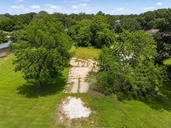 3314 Aster, Orange, TX 77632