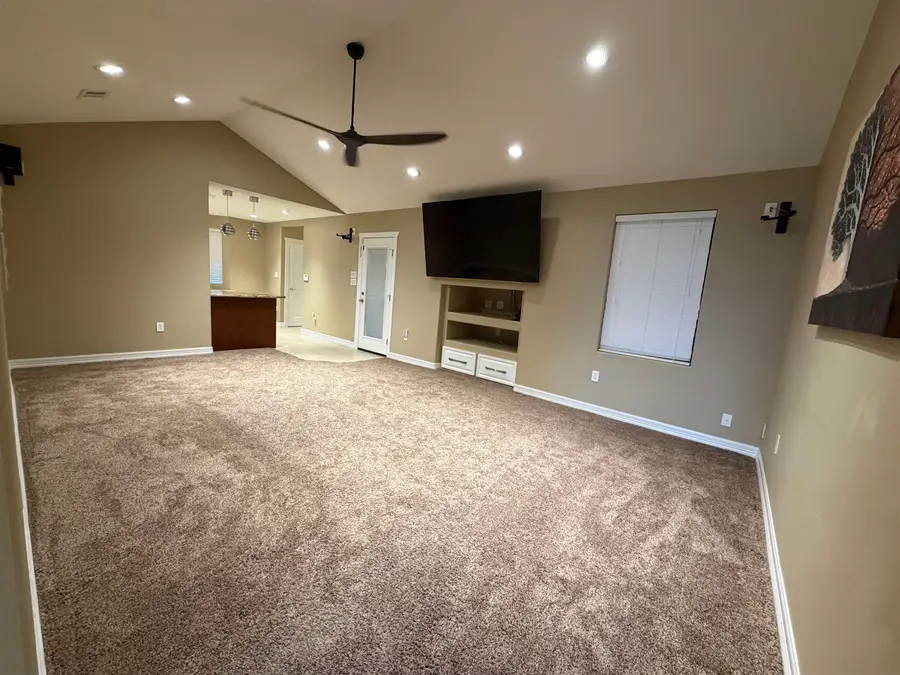 2543 W Norman Circle, Orange, TX 77630-9360 - #2
