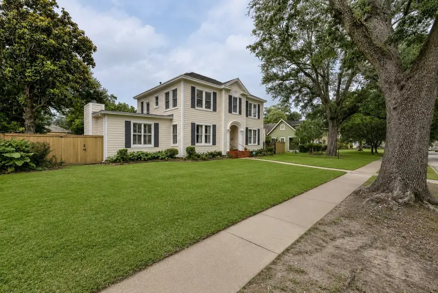 2425 Ashley Ave, Beaumont, TX 77702 - #3