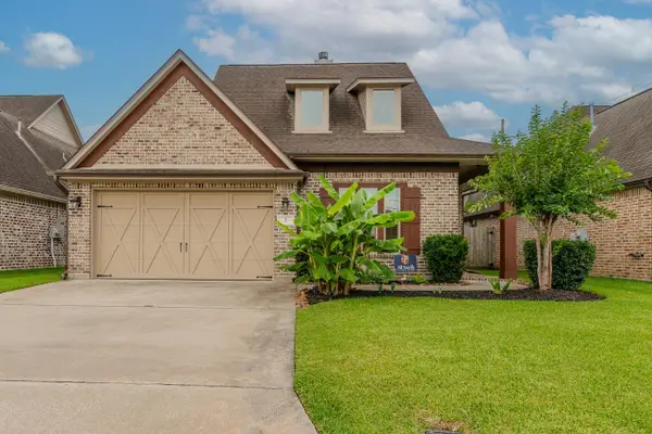 2 Cottage Grove, Beaumont, TX 77713