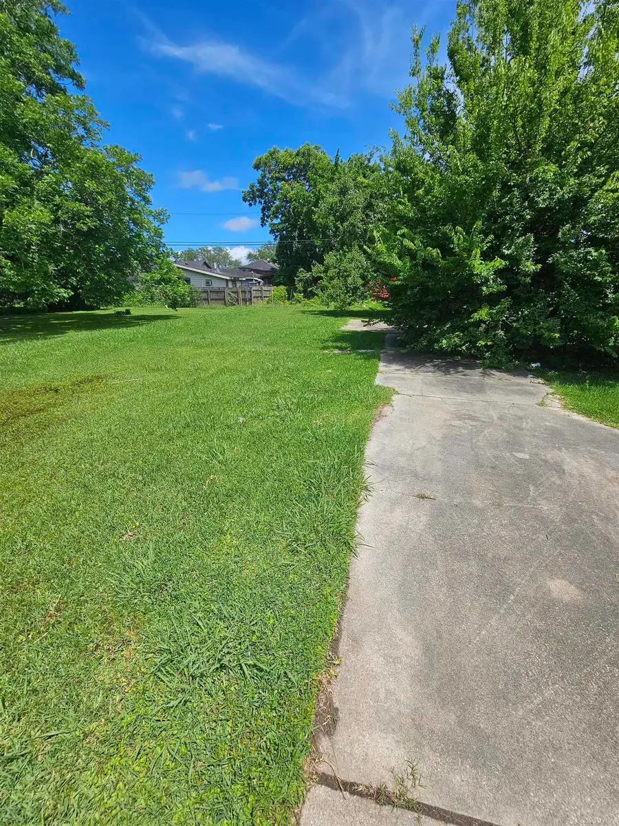 3232 12th St, Port Arthur, TX 77642 - #3
