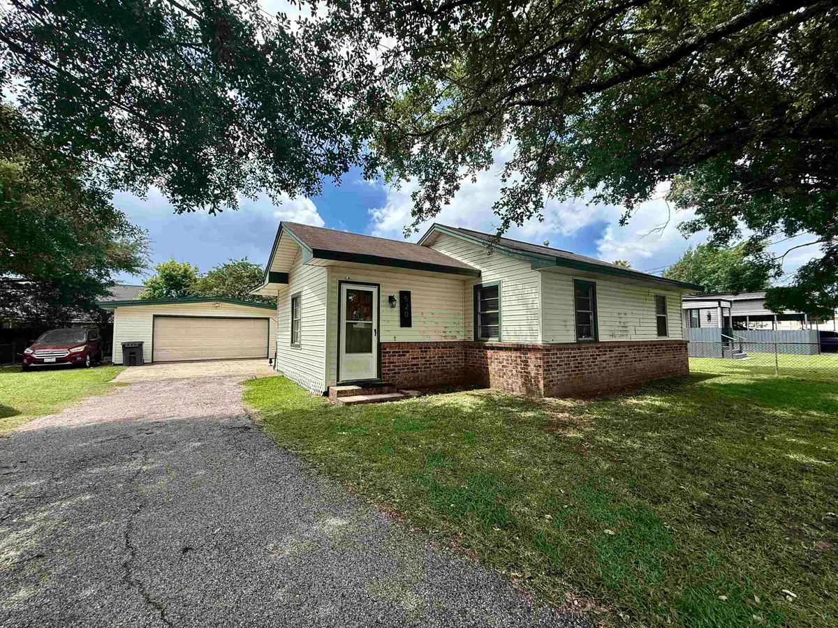 520 Austin Avenue, Bridge City, TX 77611 - #1