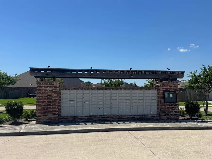 5000 Augusta, Groves, TX 77619 - #2