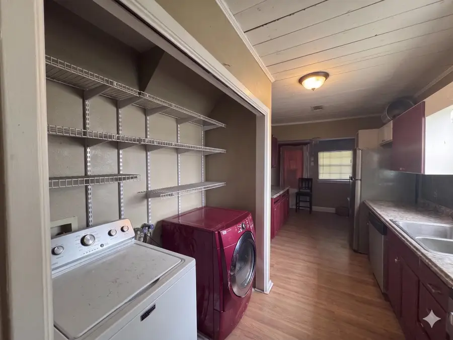 2945 W Lucas, Beaumont, TX 77706 - #2